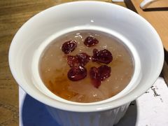 蔓越莓桃胶炖银耳-炖物24章·顺时轻养茶(杭州大厦店)