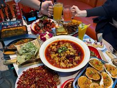 -路边边地标烧烤·川菜·小龙虾·音乐酒馆(良乡长虹店)