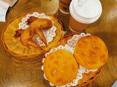 招牌菠萝包-御华麟·港奶·港包·港咖(解放路第二市场店)