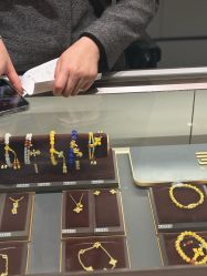 -周大福CHOW TAI FOOK(浦东八佰伴店)