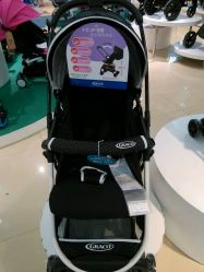 -爱婴室(上海浦建路店)