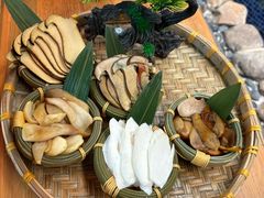 -慢丽江·云南野生菌土鸡锅(付家庄店)