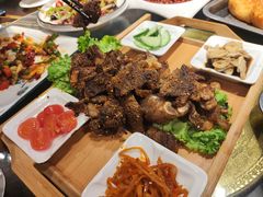 -老兰家传统烧烤炒菜泡馍(小南门店)