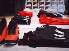 -Air Jordan(世贸天阶店)