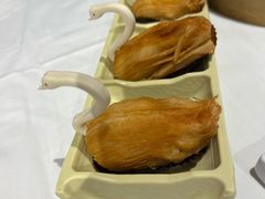 榴莲千丝酥-稻香酒家·34年老字号·港式粤菜(汉街店)