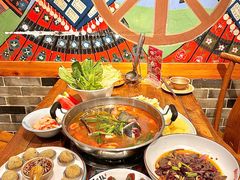 -亮欢寨酸汤鱼(沙冲路店)