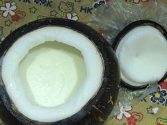 -志龙皇冠吃货椰子铺