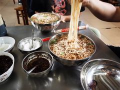 -正宗杨记普洱酸醋米线(总店)
