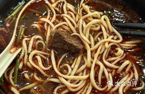 香辣笋烧牛肉面