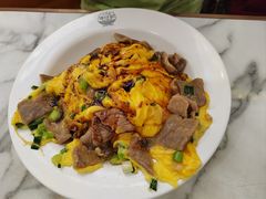 牛肉葱花滑蛋饭-深仔记茶餐厅(亚士厘道店)