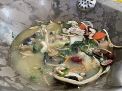 -姚记抚仙湖石锅鱼庄