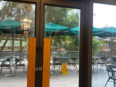 -星巴克(南宁民歌湖店)
