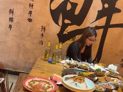 -旧街市鲜货老火锅(大光路店)