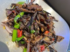-俭寨大盘鸡·手抓肉·烧烤新疆菜(乌苏路店)