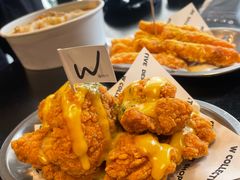 -W COLLECTIVE  DESSERT SHOP