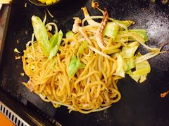 豪华炒面-鹤桥风月(梅田)