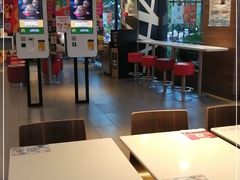 大堂-麦当劳(田林好又多店)