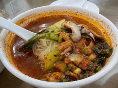麻辣米线-子午路张记肉夹馍(翠华路店)