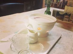-燕庭·纯燕窝·甜品下午茶(南京西路店)