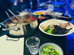 -唯爱KTV聚会餐厅(仙林东城汇店)