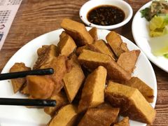 -清真吴记门钉肉饼·喜多利