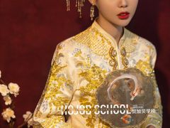 -贺加贝化妆美甲培训学校