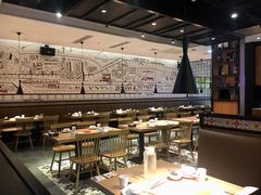 大堂-李子坝梁山鸡(北碚万达五鸡哥店)