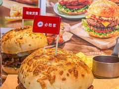 -必胜客(WOW中心城店)