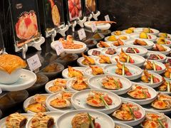 -雍容荟帝王蟹活龙虾展台自助(IFS黑金店)