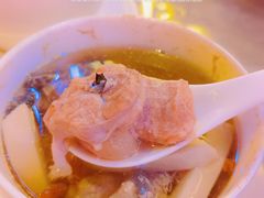 椰子炖竹丝鸡汤-啫神·广州地标美食(北京路店)