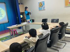 -月星环球港赢在起点早教中心·亲子托班早教体验课儿童兴趣班逻辑思维专注力幼小衔接(普陀中心)