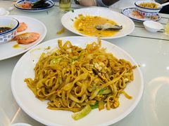 -覃记海鲜美食餐厅