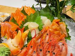 -枝魯枝魯自助料理