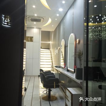 进去！前台小哥态度很好   没有因为是美团而拉脸 