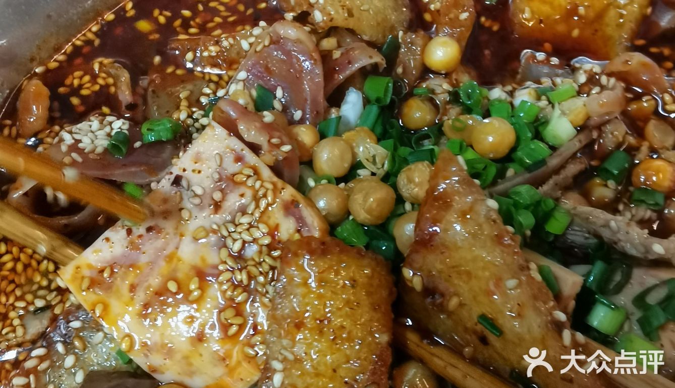 好好吃的冒菜啊，感觉更像钵钵鸡的底！