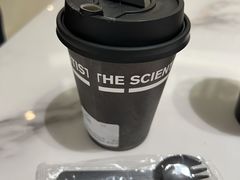 拿铁-科学家咖啡(恒隆广场店)