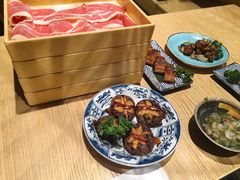 -枝魯枝魯自助料理