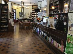 -良友书坊(安徽路店)