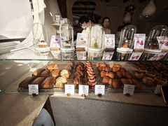 -VERIE BAKEHOUSE