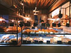 面包甜点陈列柜-仙峰天然面包(迎宾路店)
