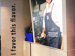 -瑞幸咖啡(三里屯SOHO-6号楼店)