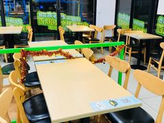 大堂-老乡鸡(武汉光谷天地坐标城店)