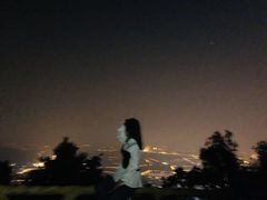 -鬼笑石后山停车场
