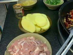-四小区火锅·巷子里的重庆火锅(花照壁店)