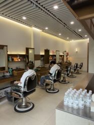 -MARTIN'S BARBER SHOP男士理发馆