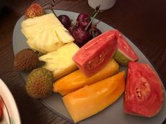 芭乐-花和寿喜烧·三文鱼自助专门店(光屿城店)