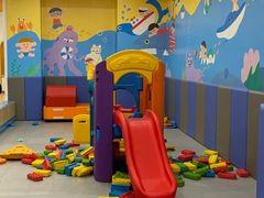 -戊辰亲子游泳俱乐部