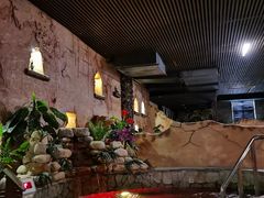 -泉城欧乐堡戏水湾艺术养生温泉