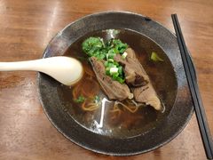 -尊品原汁牛肉面