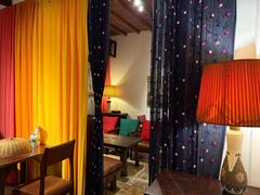 -Cuc Gach Quan Restaurant
